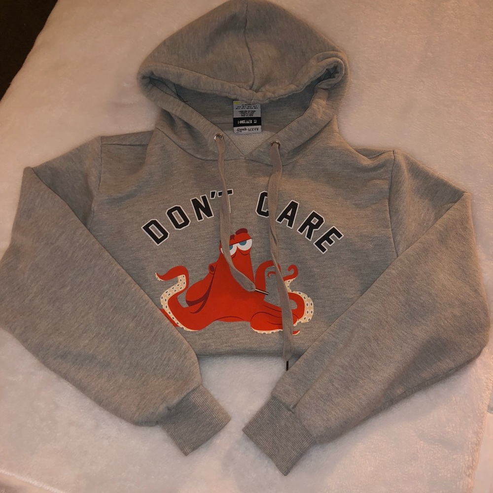 Forever 21 Disney’s Finding Nemo Hank sweatshirt